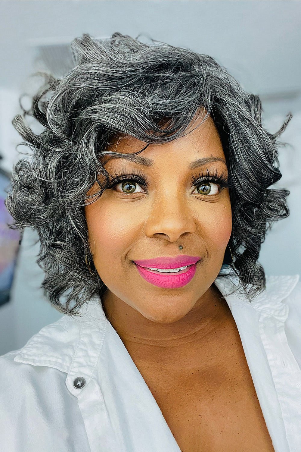 21321512_1321321.jpg Short Wavy Salt & Pepper Bob Wig For Lady Non Lace MM01 - Image 1